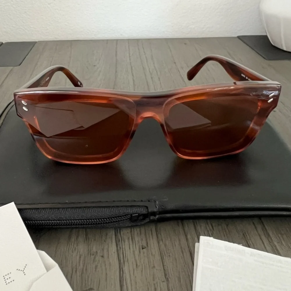 NWT HAVANA ORANGE STELLA McCARTNEY SC0197S 004 SQUARE  SUNGLASSESS.         ☆